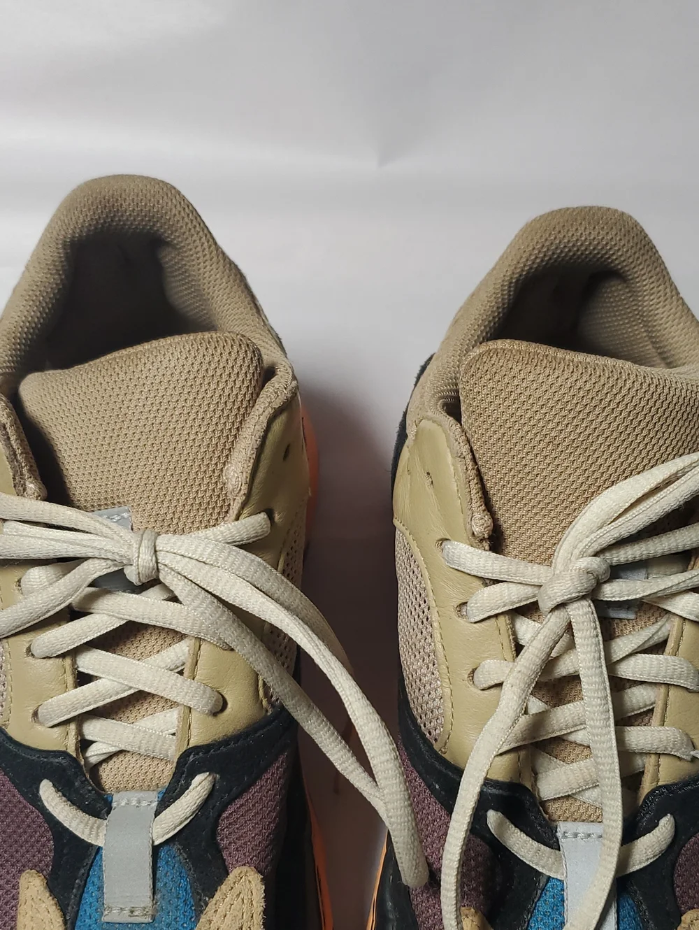 Adidas Yeezy Boost 700 Enflame Amber Size 6.5 Mens Streetwear Athleisure GW0297